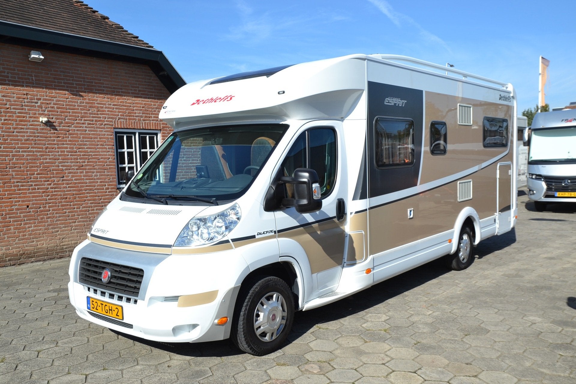 Dethleffs T 6810 Esprit - Airco - Navi+Camara - Luifel - Zon, Luifel, Ringverwarming, Afzuigkap, Bedrijf