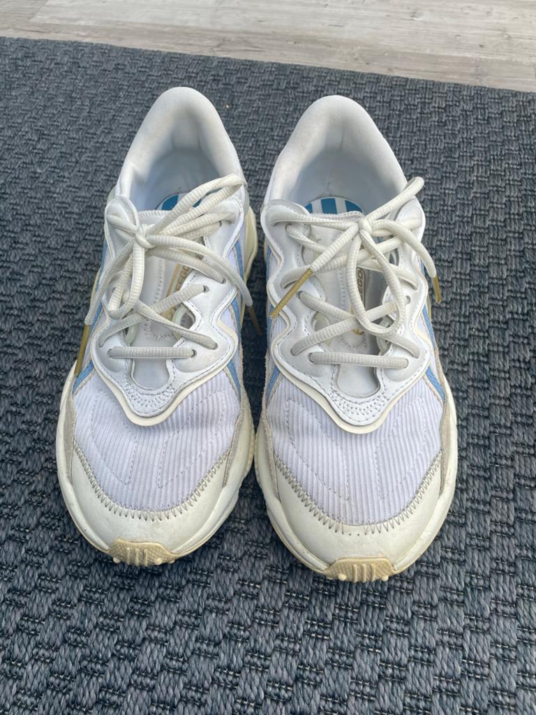 Adidas Ozweego sneakers maat 39, Ophalen, Gedragen, Wit, Sneakers of Gympen