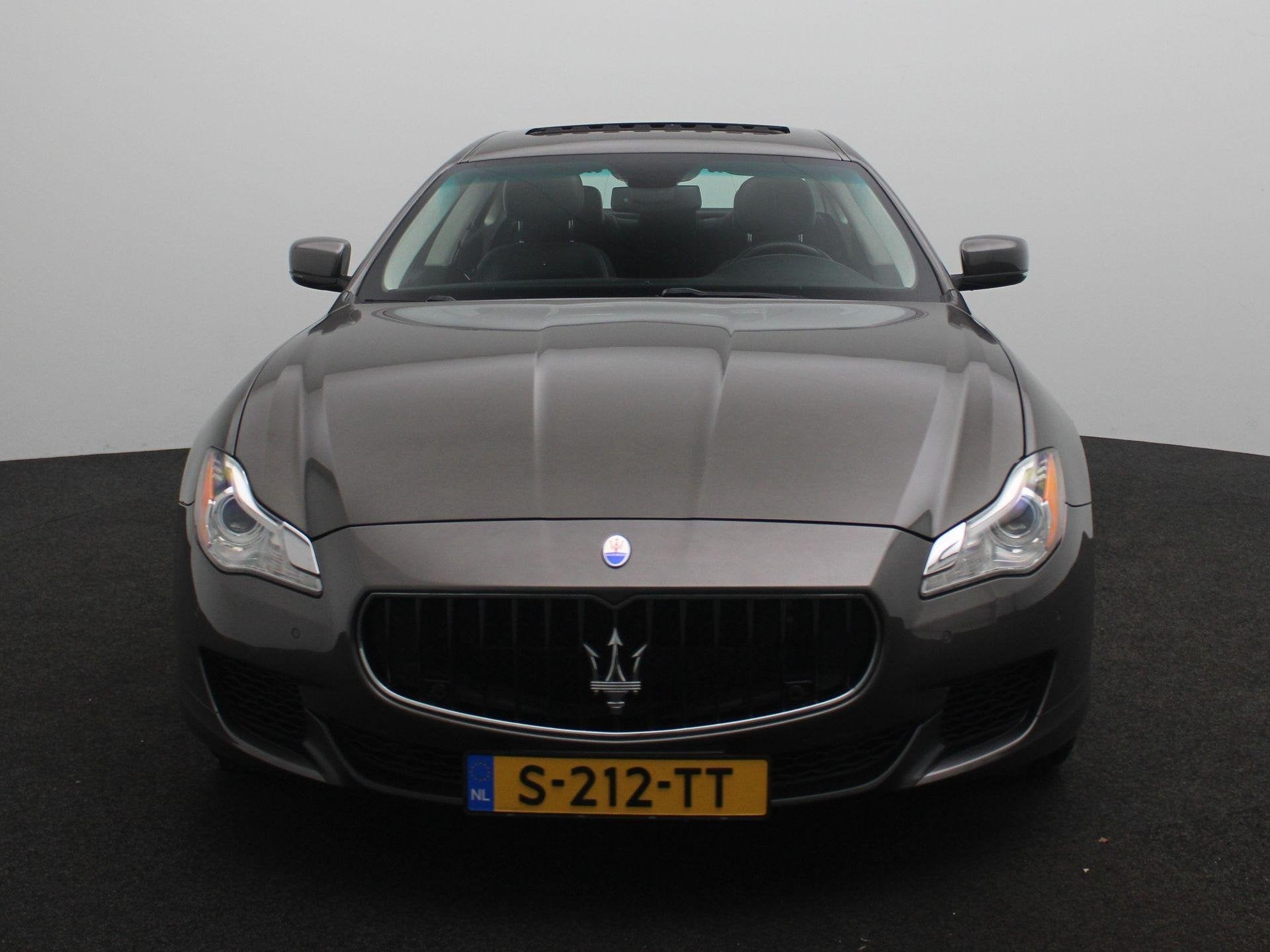 Maserati Quattroporte 3.0 S Q4 | Panoramadak | NAVI | Camera, Auto's, Maserati, Automaat, Euro 5, Gebruikt, 120 €/maand