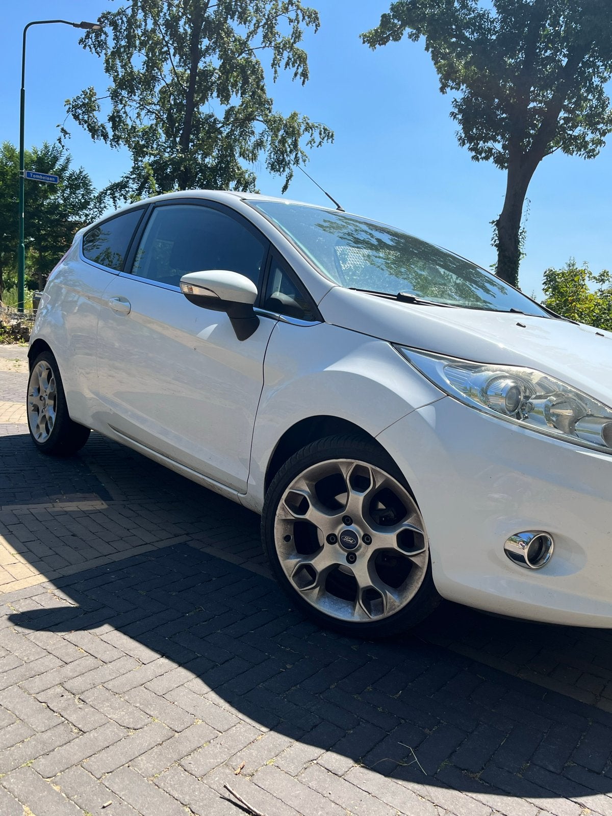 Ford Fiësta 1.25 60KW 3DR 2009 Wit, Auto's, Ford, Particulier, Fiësta, ABS, Airbags, Airconditioning, Alarm, Automatische klimaatregeling