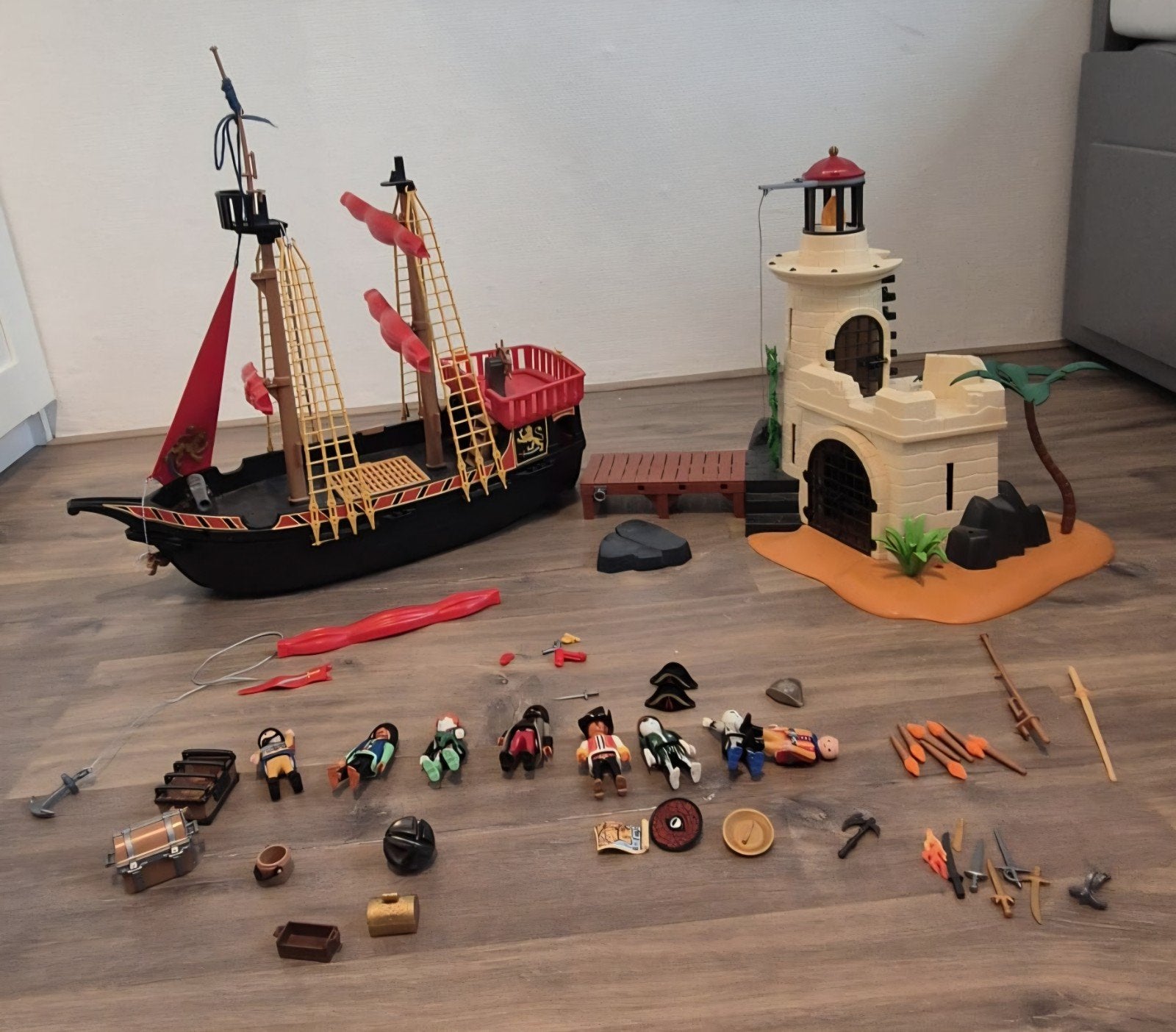 Playmobil Piratenschip met vuurtoren en accessoires, Ophalen, Pirates, Gebruikt, Complete set