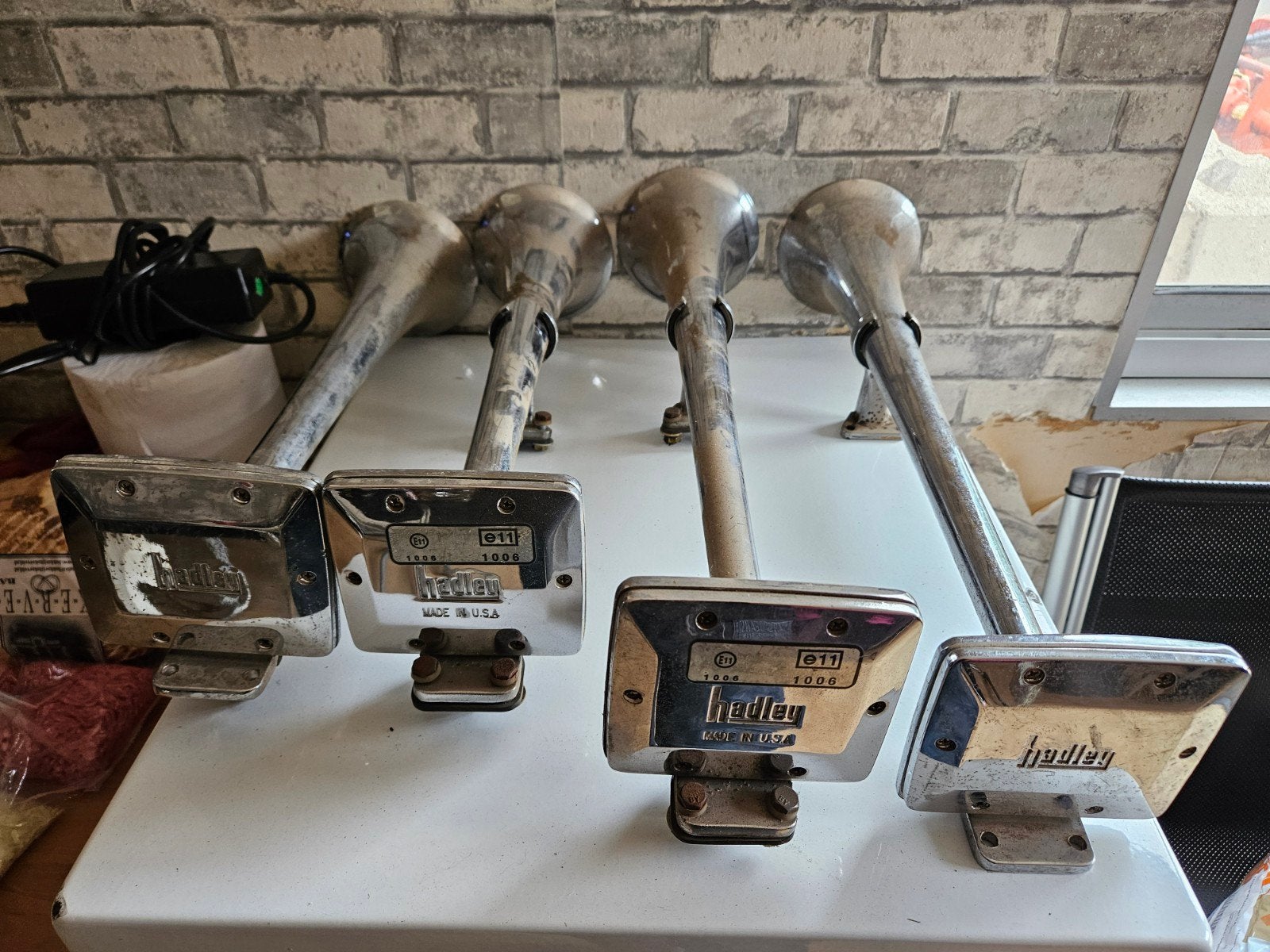 Hadley luchthoorns - Set van 4, Auto-onderdelen, Vrachtwagen-onderdelen, Ophalen, Gebruikt