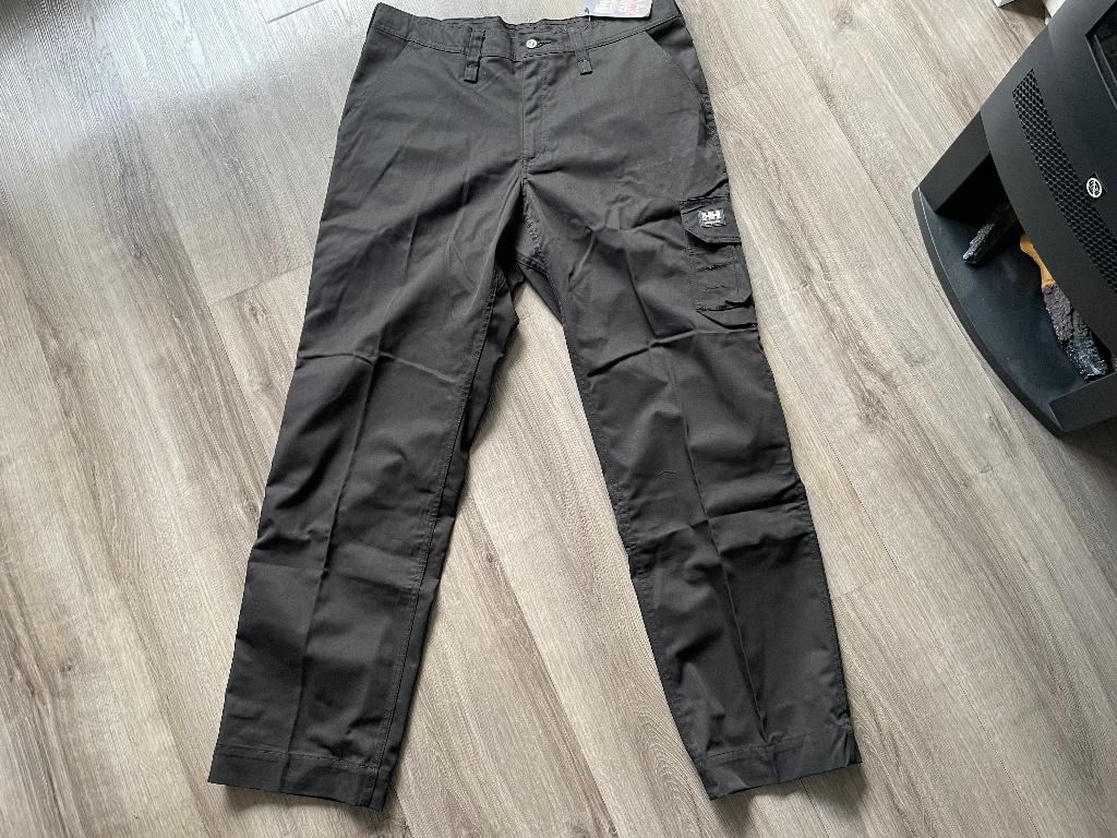 nieuwe BROEK zwart maat 56 / XL Helly Hansen - WD014, Kleding | Heren, Broeken en Pantalons, Nieuw, Maat 56/58 (XL), Zwart, Ophalen of Verzenden