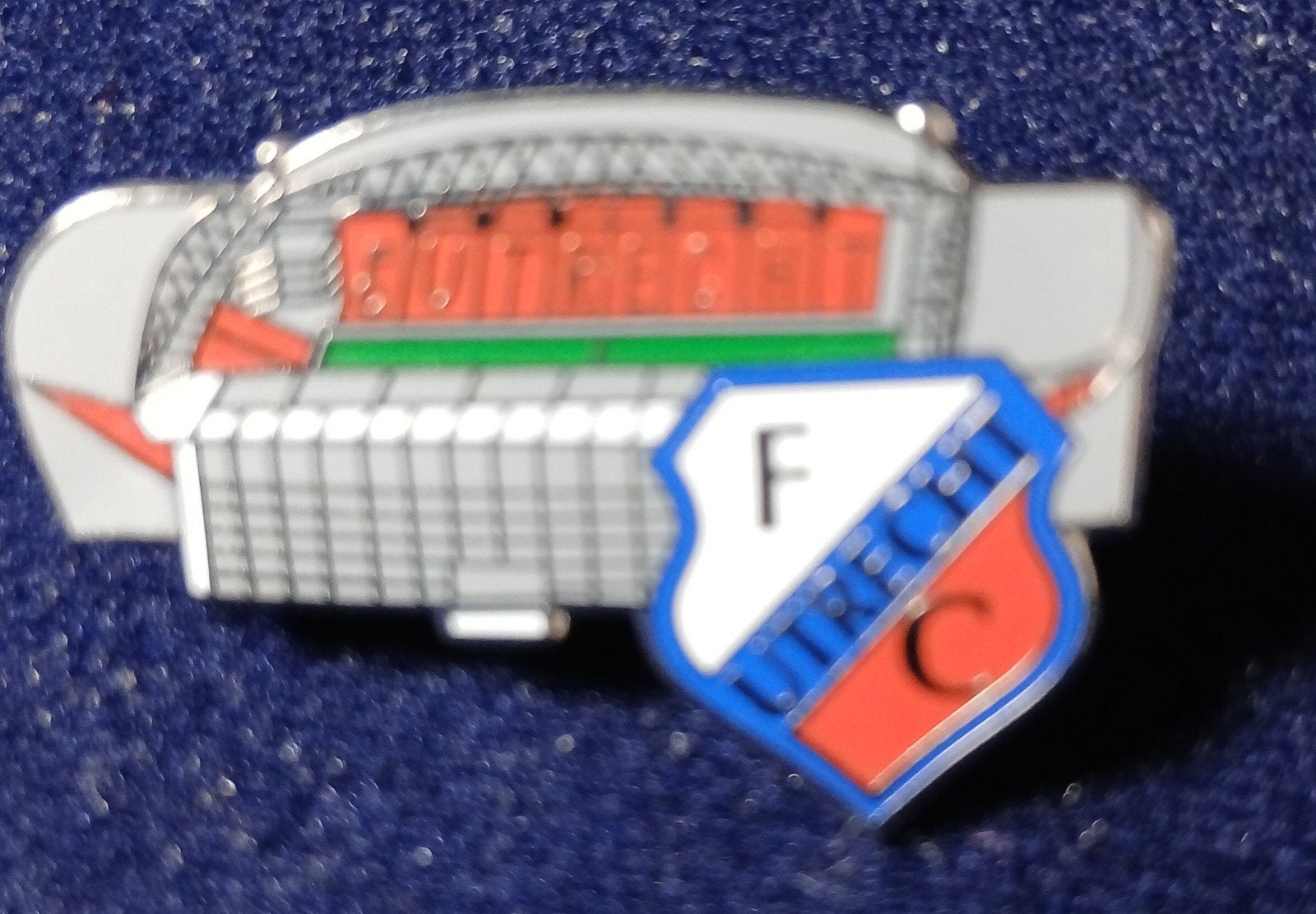 FC Utrecht Stadion Pin - Voetbalclub Speldje, Ophalen of Verzenden, Zo goed als nieuw, F.C. Utrecht, Overige typen