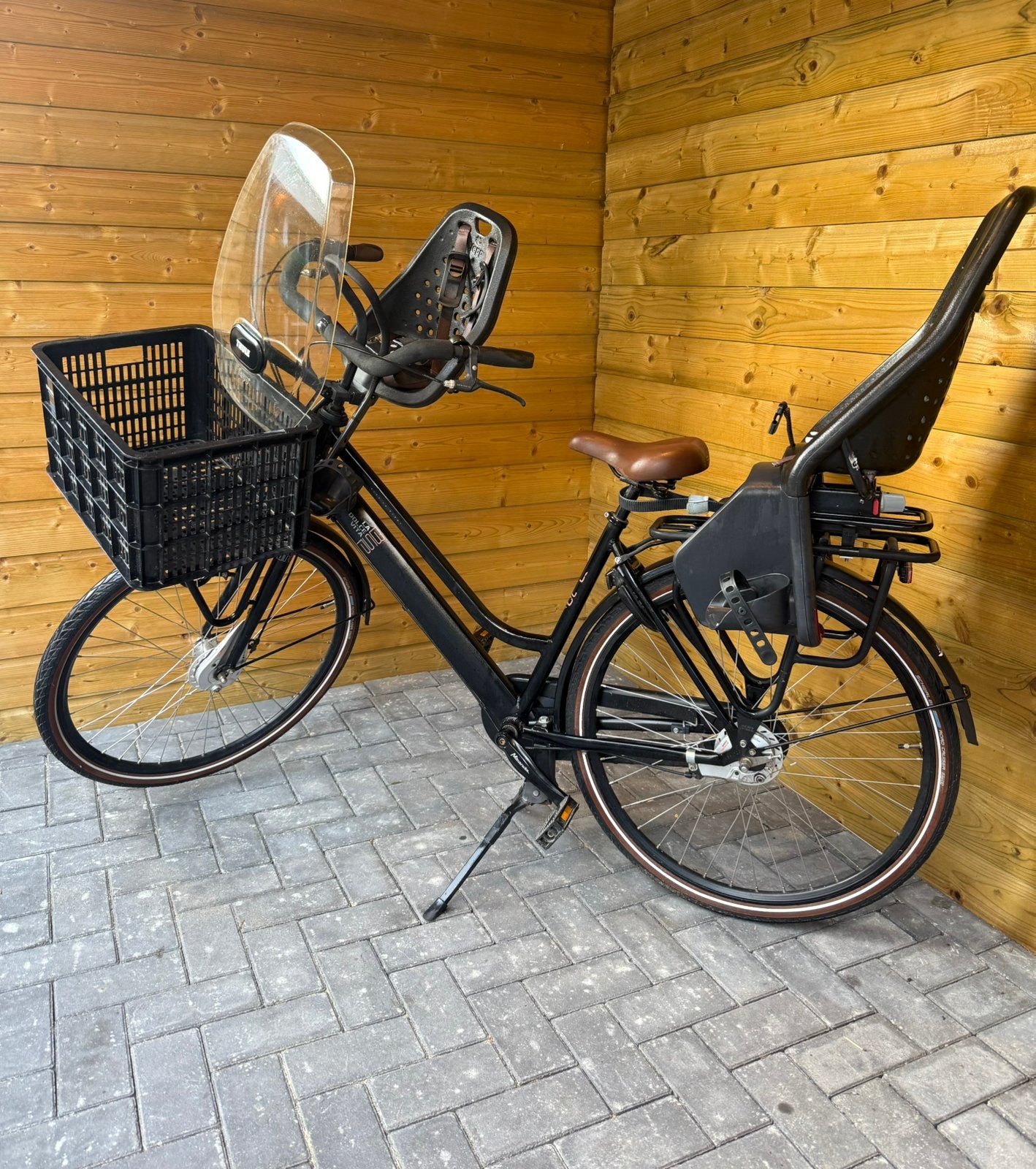 Zwarte mama fiets BSP COMPLEETPRIJS, 2 zitjes, Windscherm, 56 cm of meer, Zo goed als nieuw