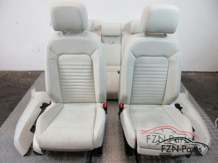 VW Passat B8 Interieur Creme Leer-Alcantara Variant ( Leder,, Auto-onderdelen, Ophalen of Verzenden, Gebruikt