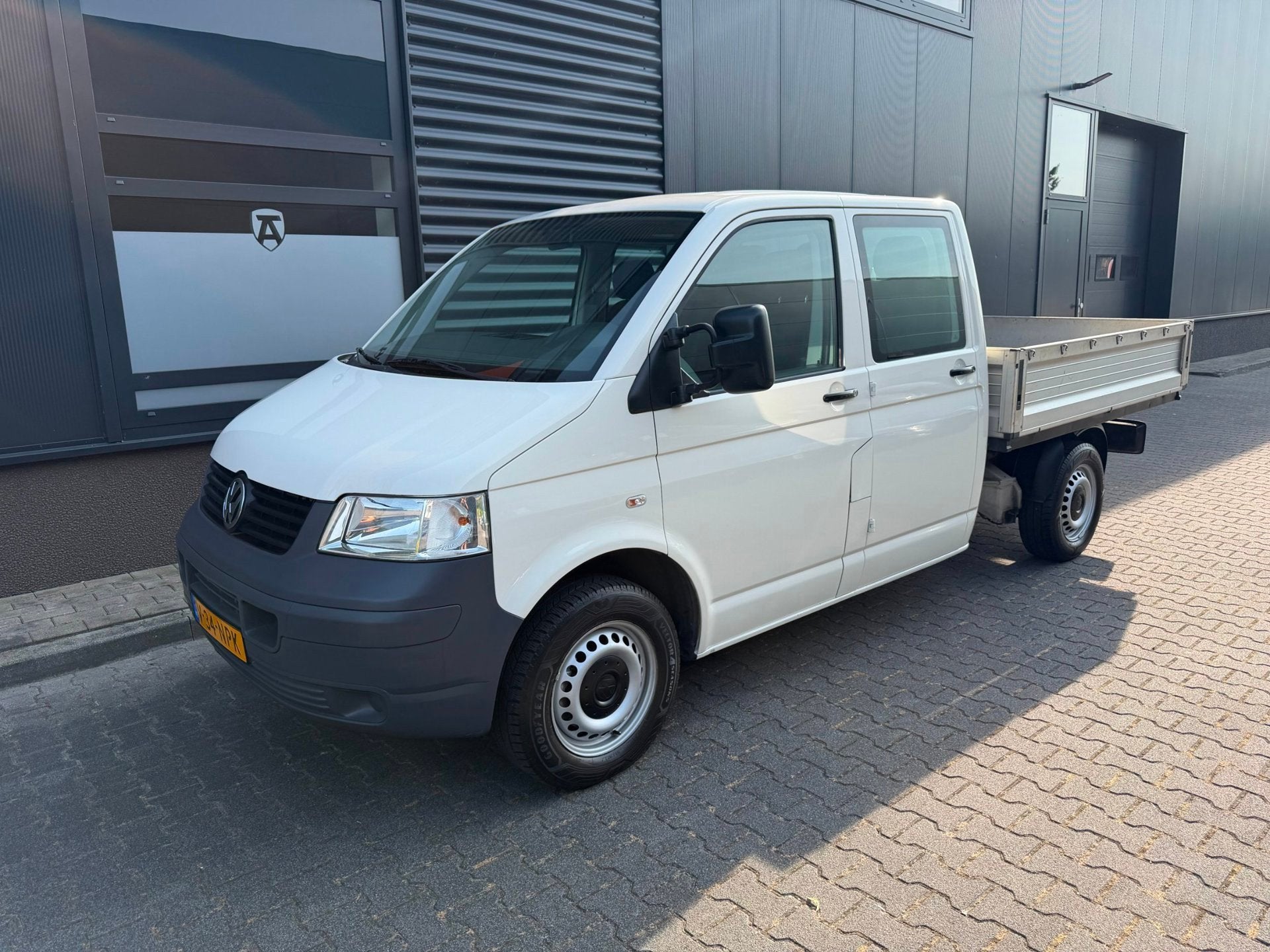 Volkswagen TRANSPORTER 2.0 340 DC mooie auto, Auto's, Voorwielaandrijving, 4 cilinders, 1984 cc, 116 pk