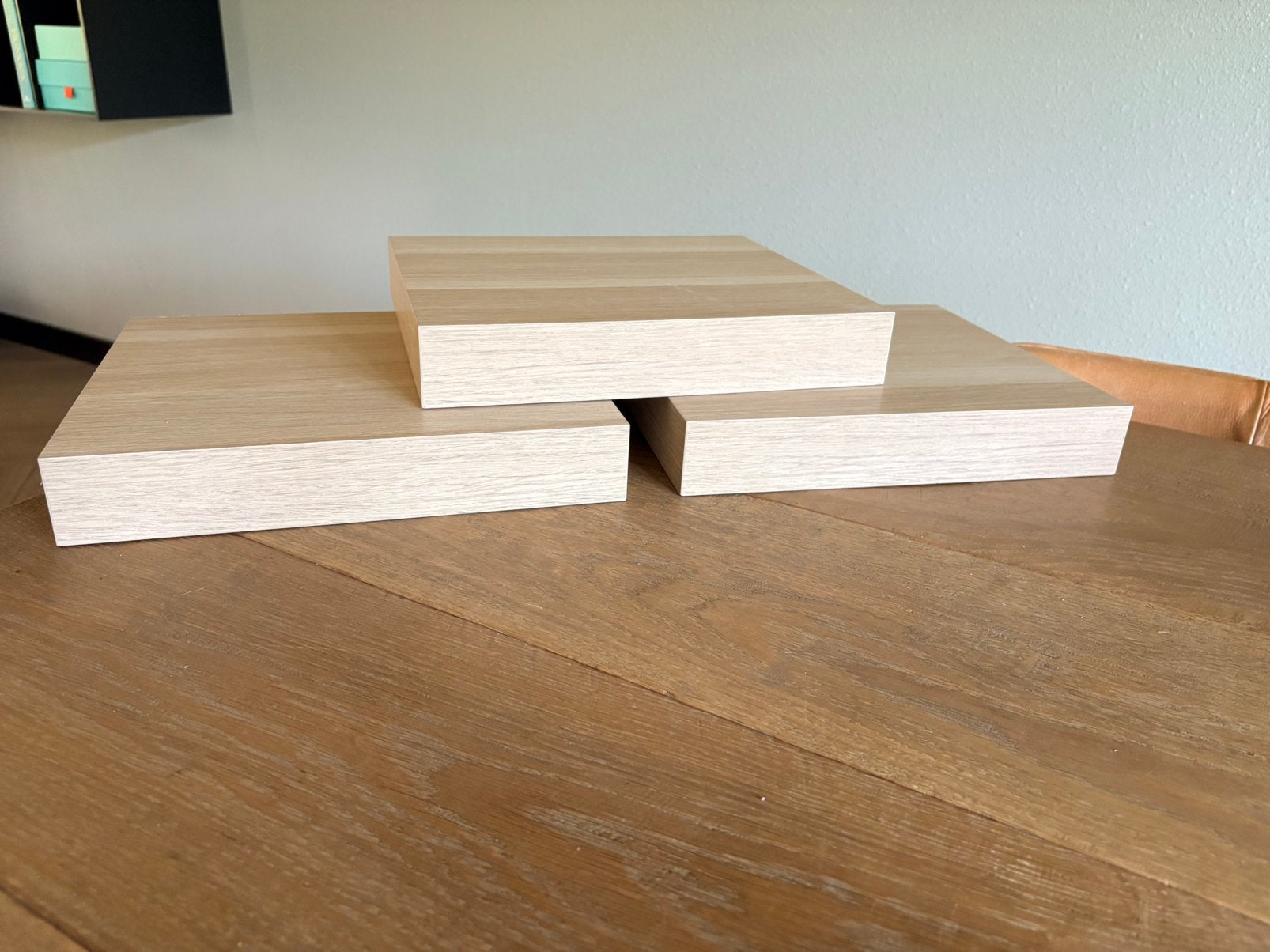 Lack wandplankjes van Ikea geglazuurd eiken.  3 stuks., Ophalen, Zo goed als nieuw