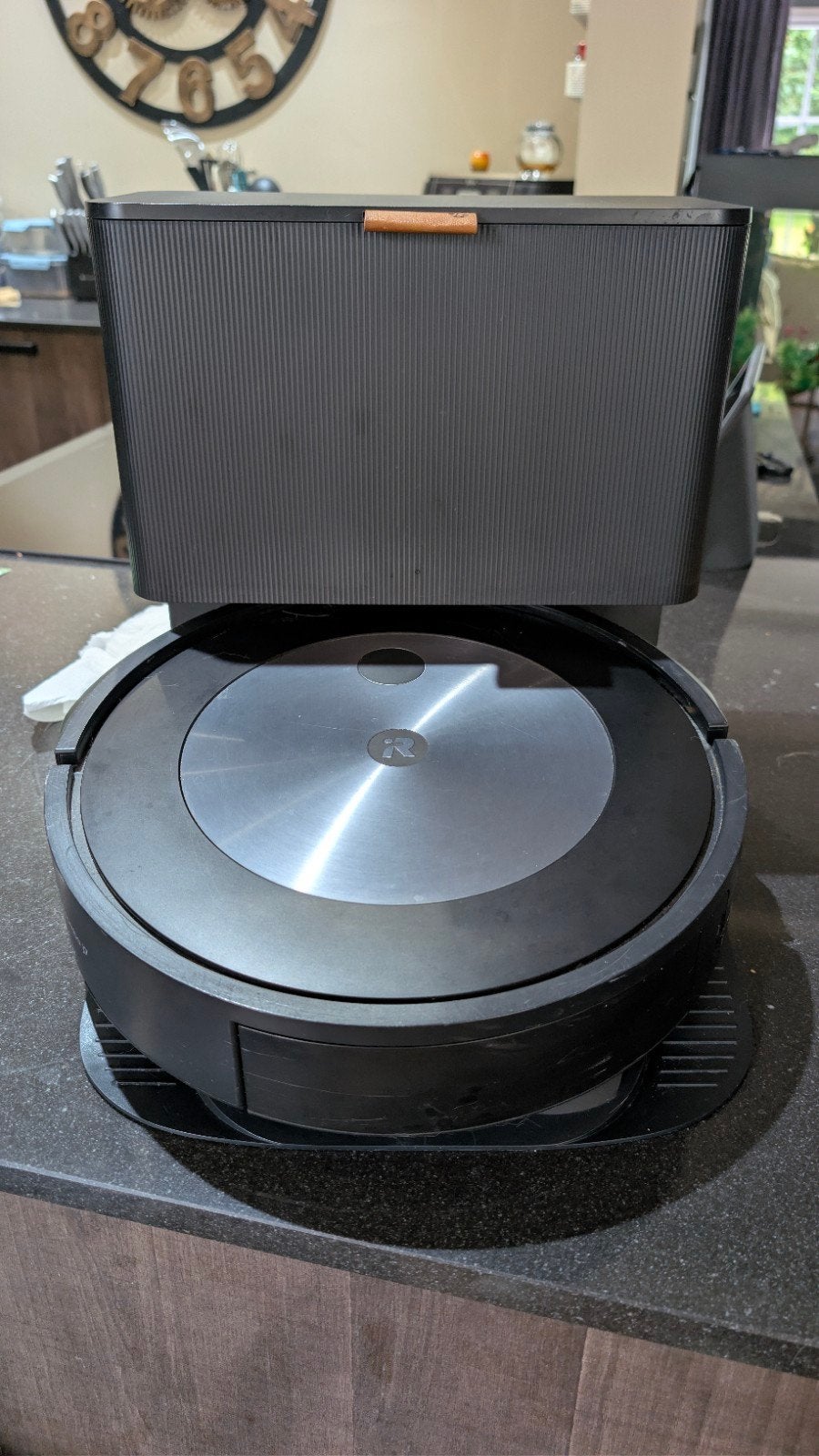 iRobot Roomba Robotstofzuiger met zelflegende basis, IRobot, Ophalen of Verzenden, Zo goed als nieuw, Robotstofzuiger