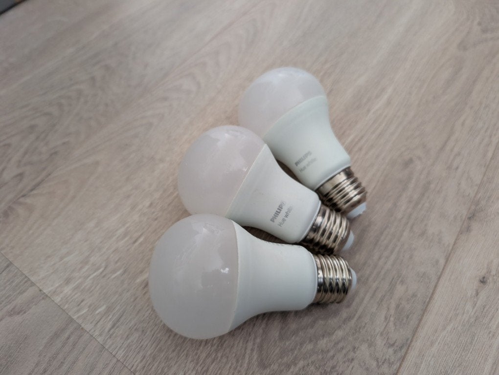 3x Philips Hue White A60 - 806 lumen - Hue White - E27, 30 tot 60 watt, Gebruikt, Philips Hue, Zigbee