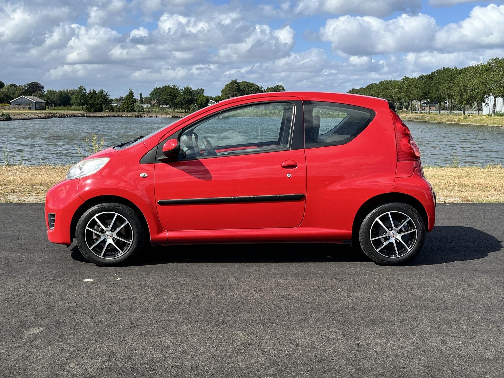Peugeot 107 1.0-12V XS Automaat, airco, Auto's, Euro 5, Stof, Gebruikt, 4 stoelen