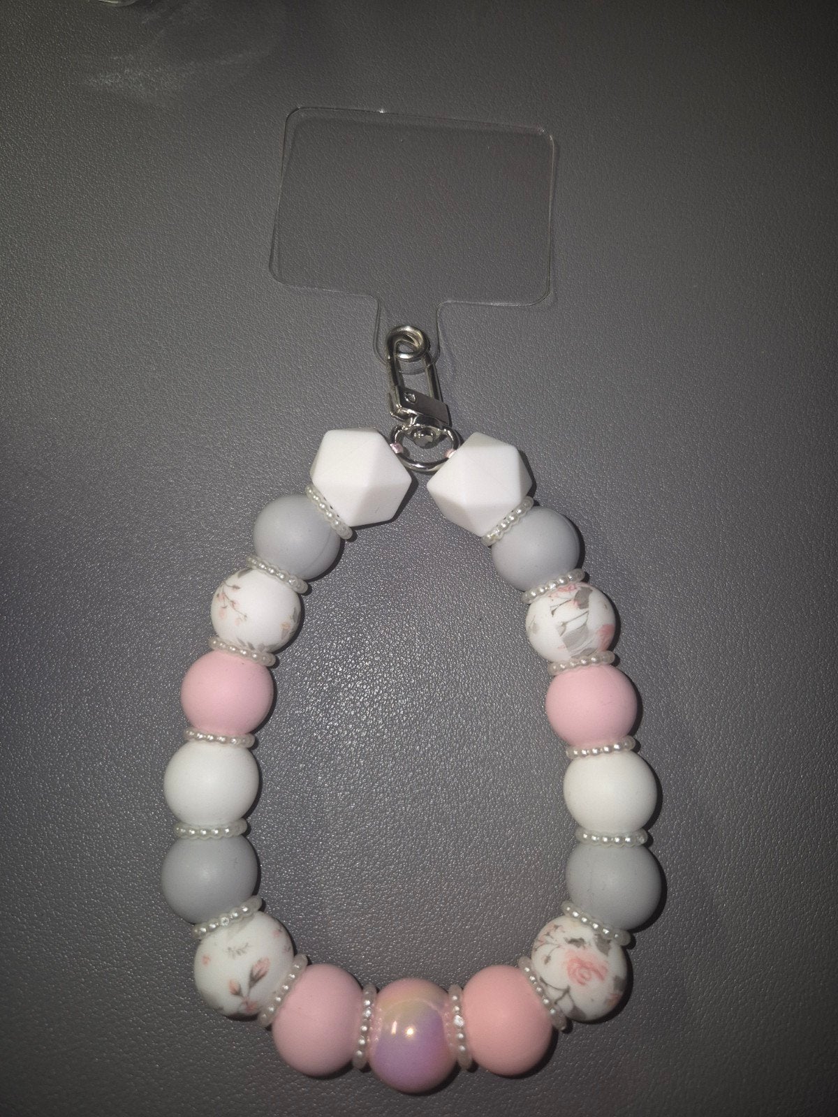 Telefoonkoord met kralen - Roze, Grijs, Wit, Sieraden, Tassen en Uiterlijk, Armbanden, Kunststof of Plastic, Nieuw, Ophalen of Verzenden