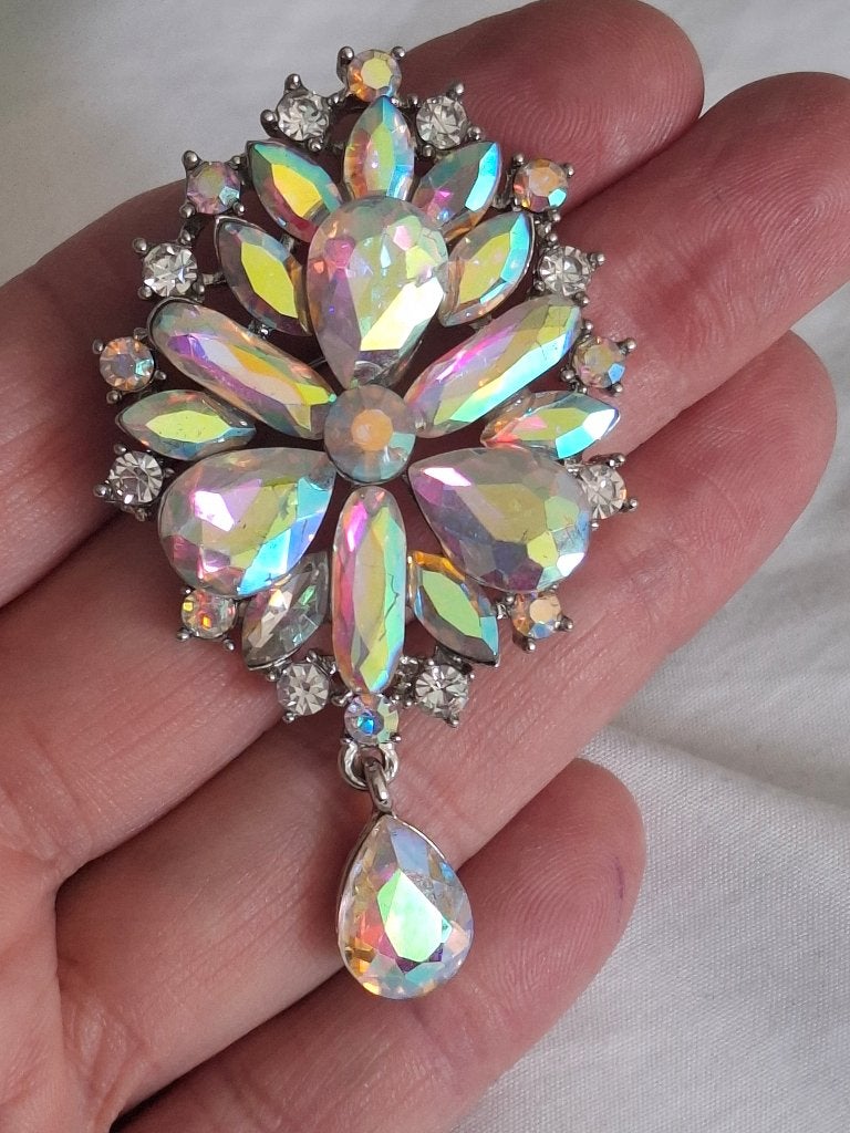 Prachtige broche aurora borealis, Hangers, Overige kleuren, Ophalen of Verzenden, Zo goed als nieuw