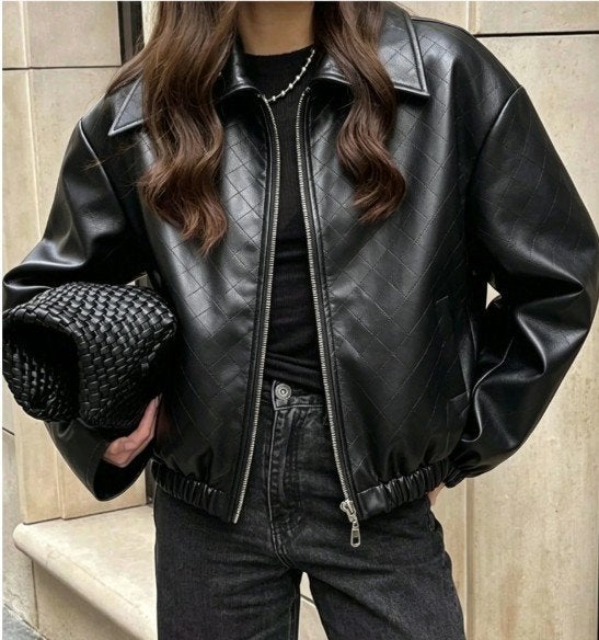 vegan leren bomber jack jas zwart one size nieuw 36 - 42, Maat 38/40 (M), Zwart, Nieuw, Ophalen of Verzenden