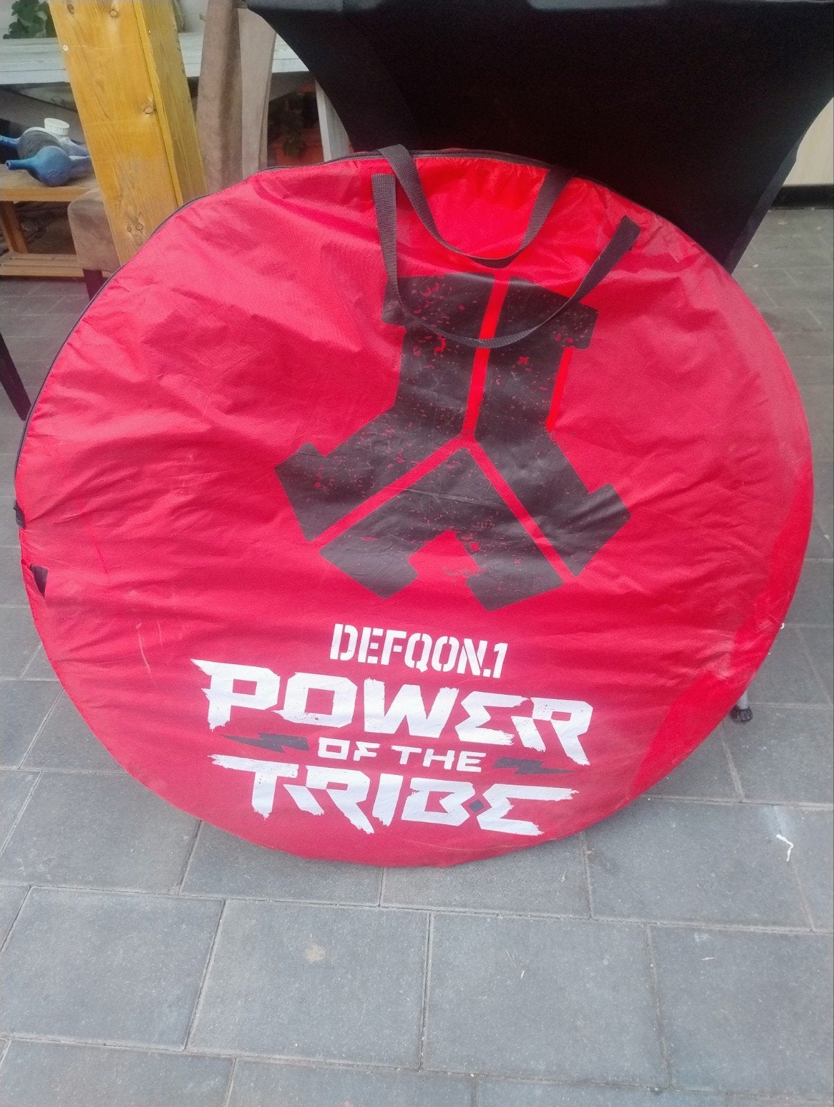 Defqon pop up tent - 2 p luchtbed slaapzak weekend camping, Ophalen, Zo goed als nieuw
