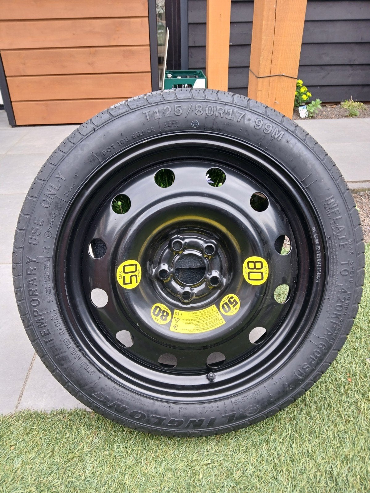 Nieuw reservewiel T125/80R17 99M skoda kamiq, Auto-onderdelen, Banden en Velgen, Ophalen, Banden en Velgen, Nieuw, 17 inch