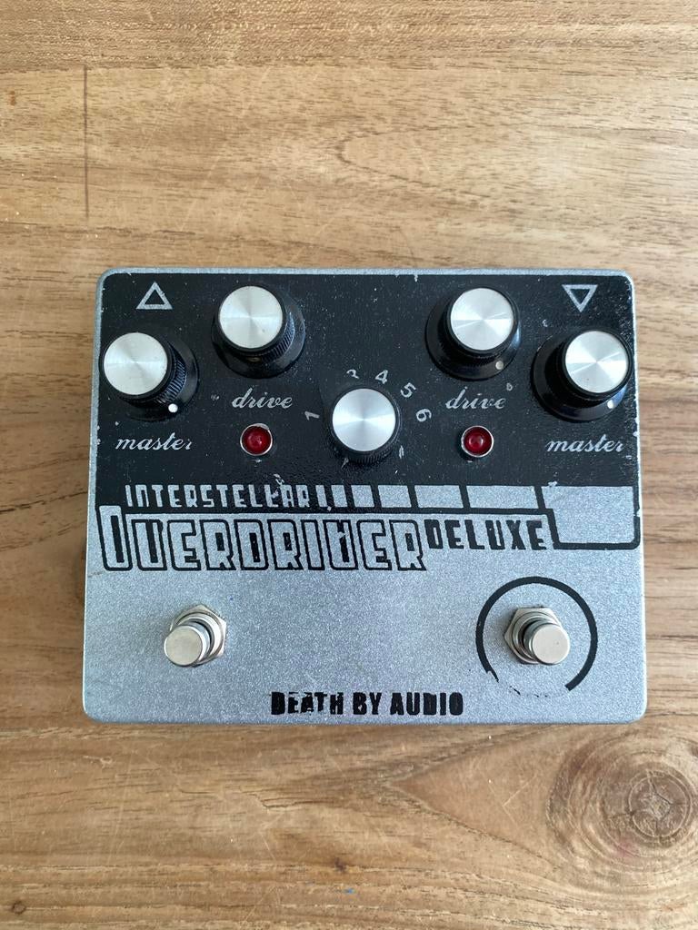Death By Audio Interstellar Overdriver Deluxe, Muziek en Instrumenten, Effecten, Verzenden, Gebruikt, Distortion, Overdrive of Fuzz