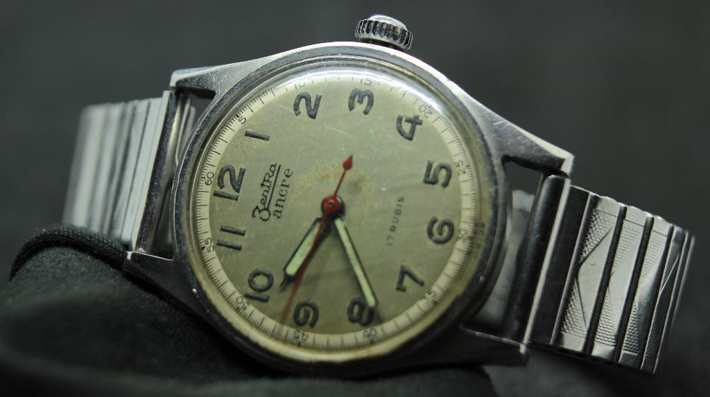 Vintage ZentRa Ancre Horloge – 17 Rubis – Jaren 50/60, Overige merken, Staal, Met bandje, Polshorloge