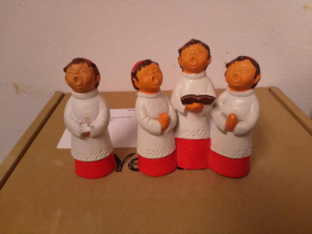 koorzanger, koorknaapje, kerstbeeldje, te koop gevraagd, Ophalen of Verzenden