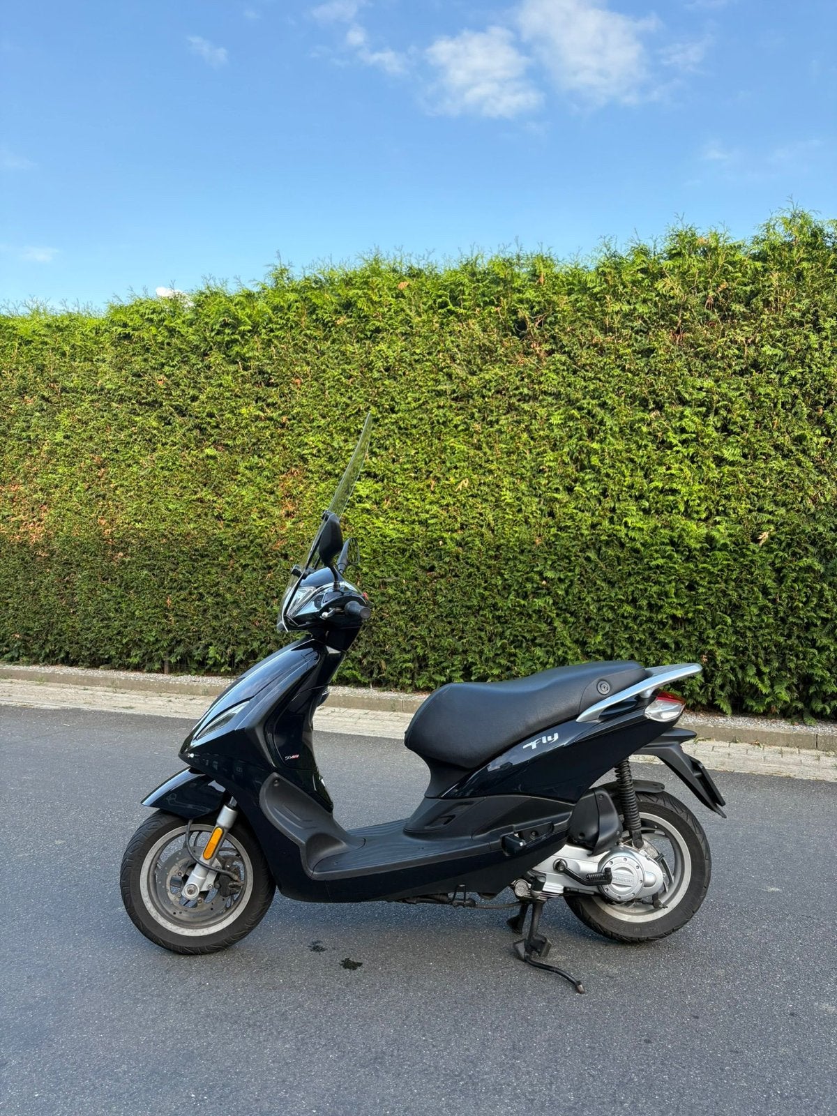 Piaggio Fly 2013 - Zwarte Scooter met Windscherm, Ophalen, Gebruikt, Maximaal 45 km/u, Fly