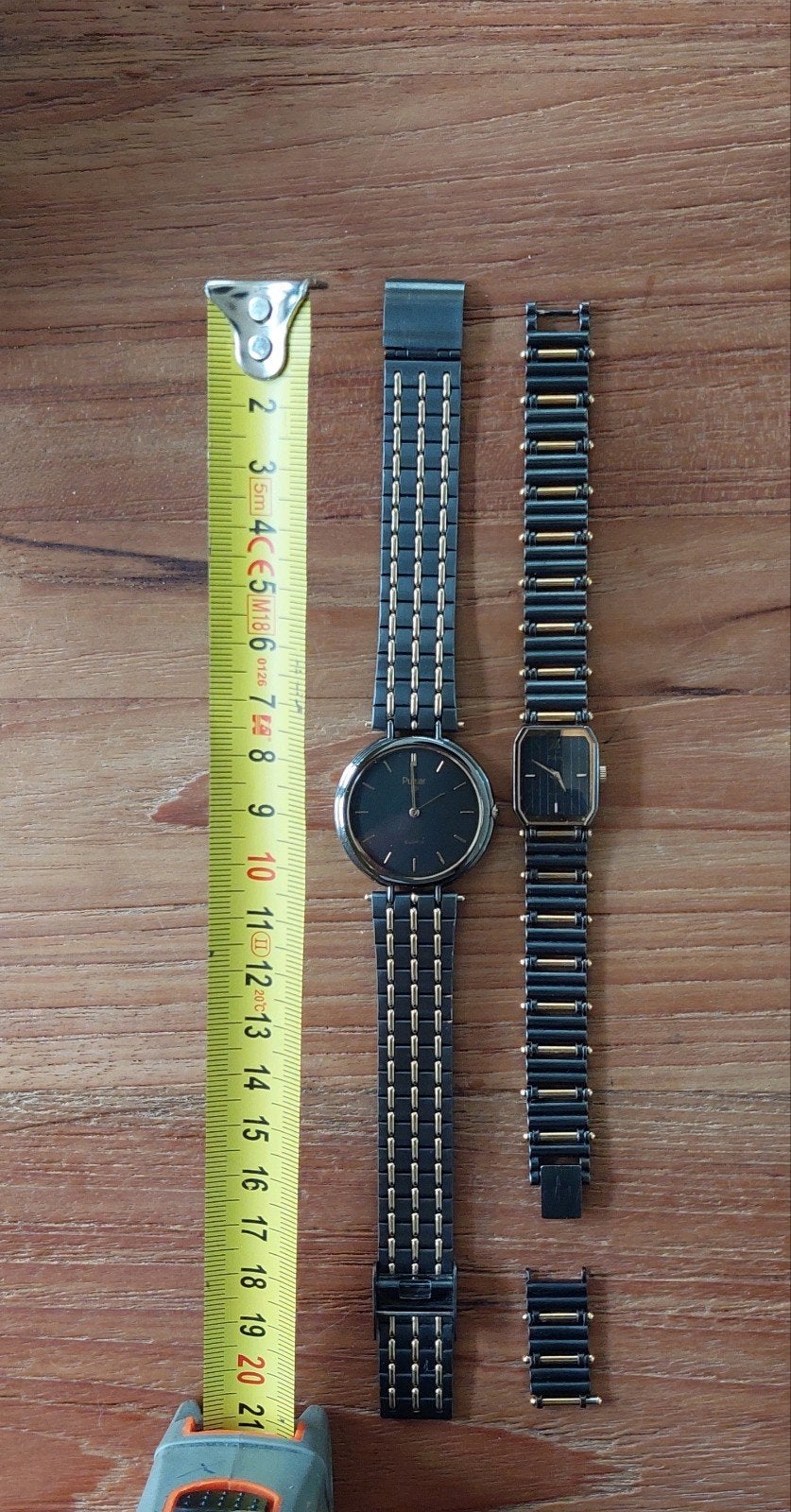 Twee Pulsar horloges - Zwart met gouden accenten, Ophalen of Verzenden, Staal, Overige merken