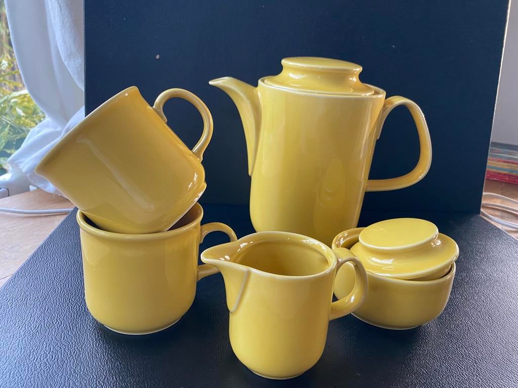 Koffieservies, retro mosterdgeel, uit voormalige DDR, Ophalen of Verzenden