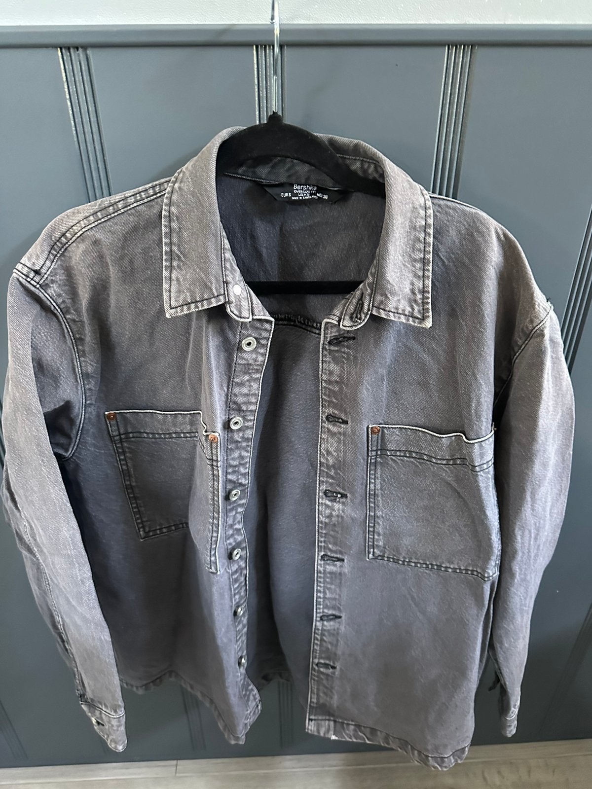 Zwarte spijkerblouse / jasje maat S Bershka, Ophalen of Verzenden, Zo goed als nieuw, Maat 38/40 (M), Zwart