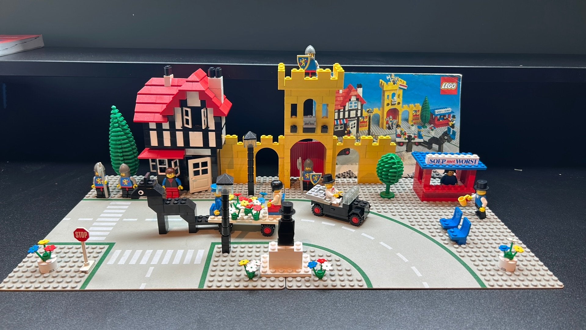 Lego set 1592 town square - castle scene, Lego, Accessoire, Ophalen of Verzenden, Zo goed als nieuw