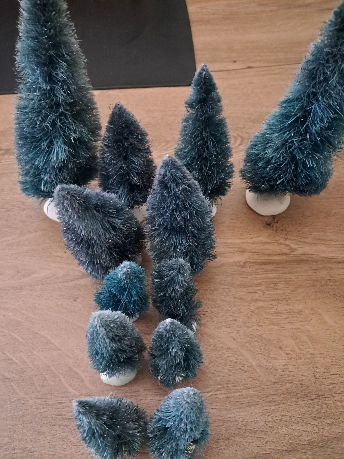 15 kerstboompjes voor kerstdorp, Diversen, Kerst, Ophalen