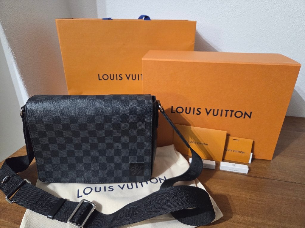 Louis Vuitton Messenger Bag alleen dit weekend €1400, Zwart, Nieuw, Leer, Ophalen