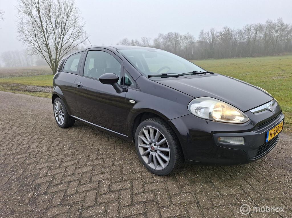 Fiat grande Punto Evo 1.4 Racing nieuwe apk inruil mogelijk, Auto's, Voorwielaandrijving, Euro 5, Elektrische ramen, 4 cilinders