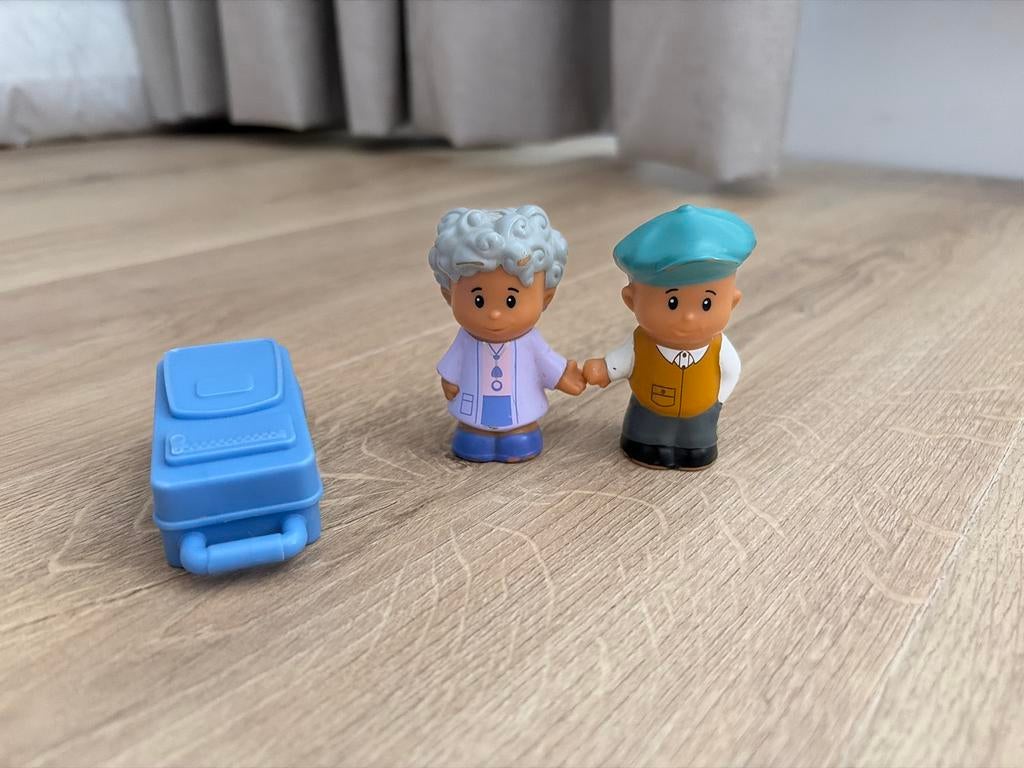 Little People Opa, Oma en Koffertje Speelgoed grootouders, Kinderen en Baby's, Speelgoed | Overig, Ophalen of Verzenden, Gebruikt