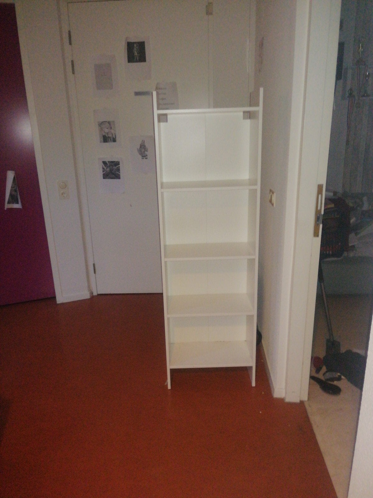 Witte kast met 4 vakken en opbergruimte bovenop, Ophalen, Met plank(en), Minder dan 50 cm, Zo goed als nieuw