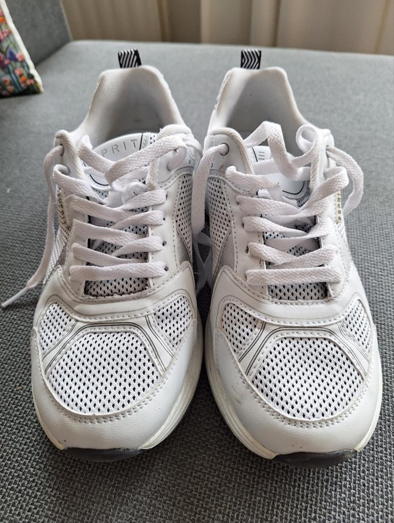 Esprit sneakers, Wit, Ophalen of Verzenden, Sneakers of Gympen, Gedragen