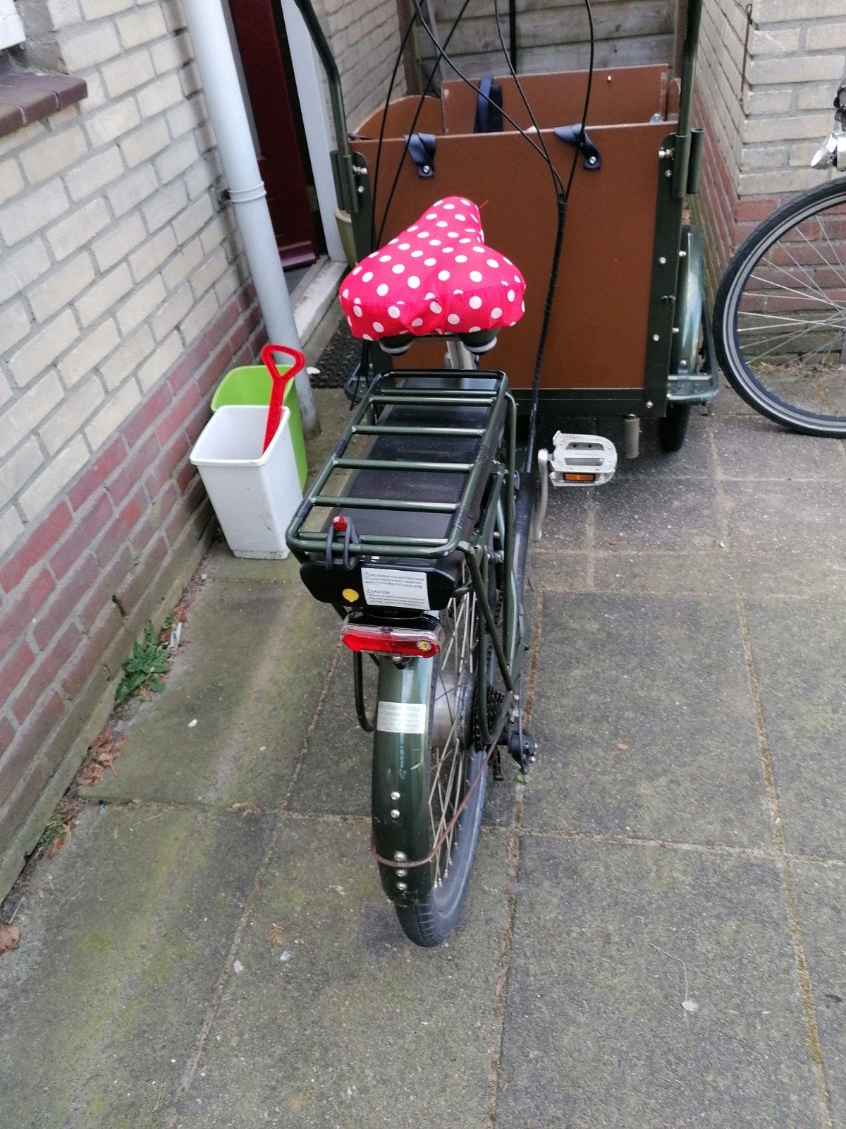 Bakfiets zsm ophalen, Fietsen en Brommers, Fietsen | Bakfietsen, Ophalen of Verzenden, Zo goed als nieuw, 4 kinderen of meer