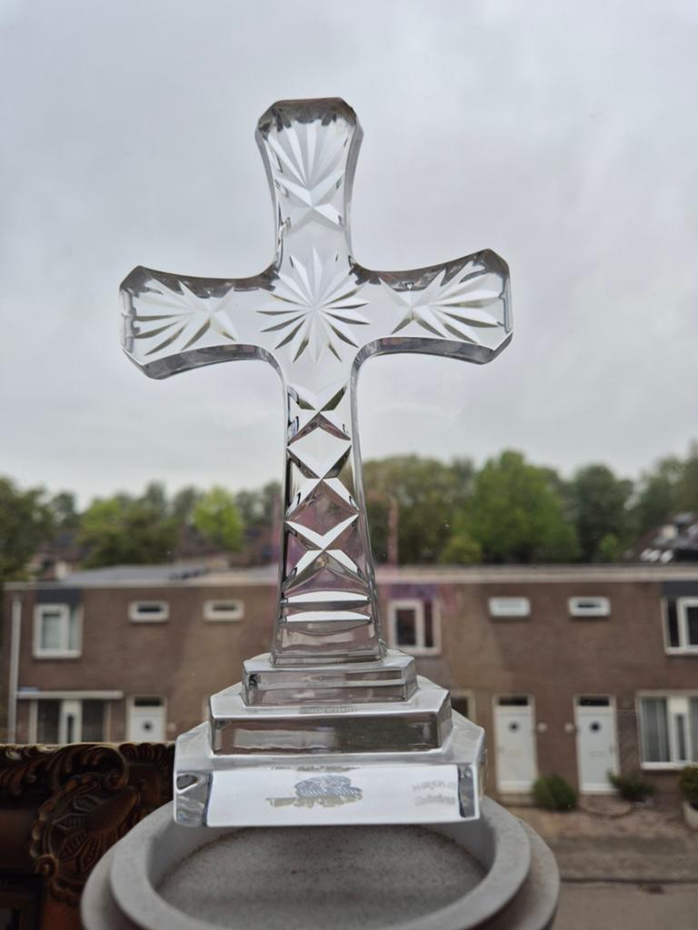 Waterford Crystal Staand Kruis - Tijdloos Geloofssymbool, Antiek en Kunst, Ophalen of Verzenden