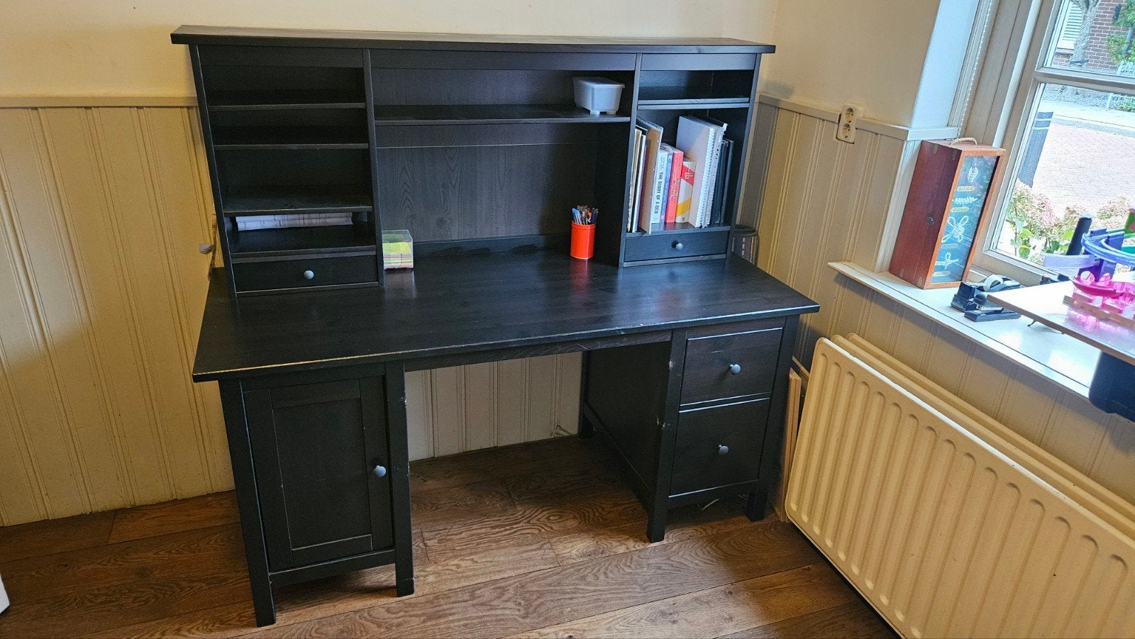 Hemnes bureau, Huis en Inrichting, Ophalen, Gebruikt