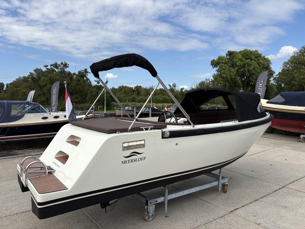Meersloep 600 + 50pk + Boegschroef, Watersport en Boten, 50 cm, Tender, Gebruikt, Overige brandstoffen