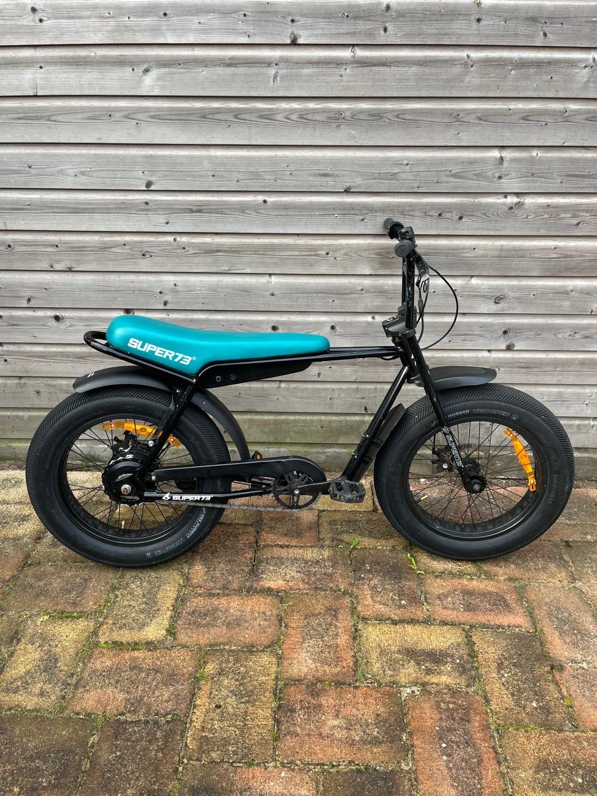 Super73 E-bike met standaard, Fietsen en Brommers, 59 cm of meer, Ophalen, Gebruikt, Overige merken