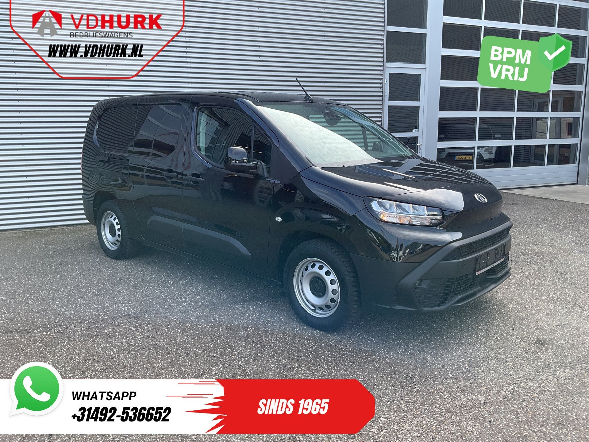 Toyota e-ProAce City 50 kWh 320 km WLTP L2 3Pers/ LED/ Stand, Auto's, 750 kg, Zwart, Origineel Nederlands, 320 km