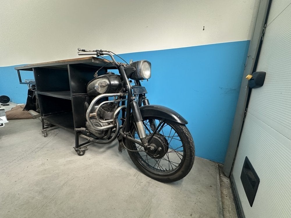 Motormeubel / Motorbar, Ophalen, Zo goed als nieuw