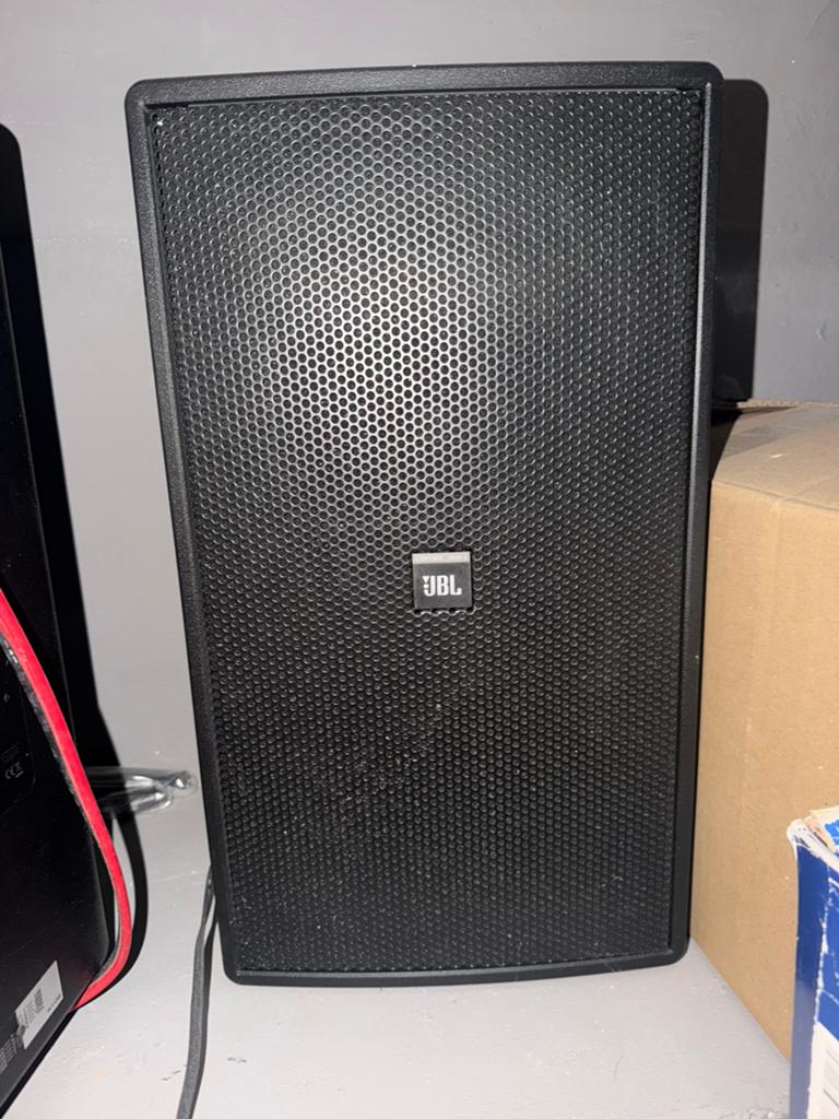 Te koop 2 x Jbl Control Speakers, Ophalen of Verzenden, 120 watt of meer, Front, Rear of Stereo speakers, JBL