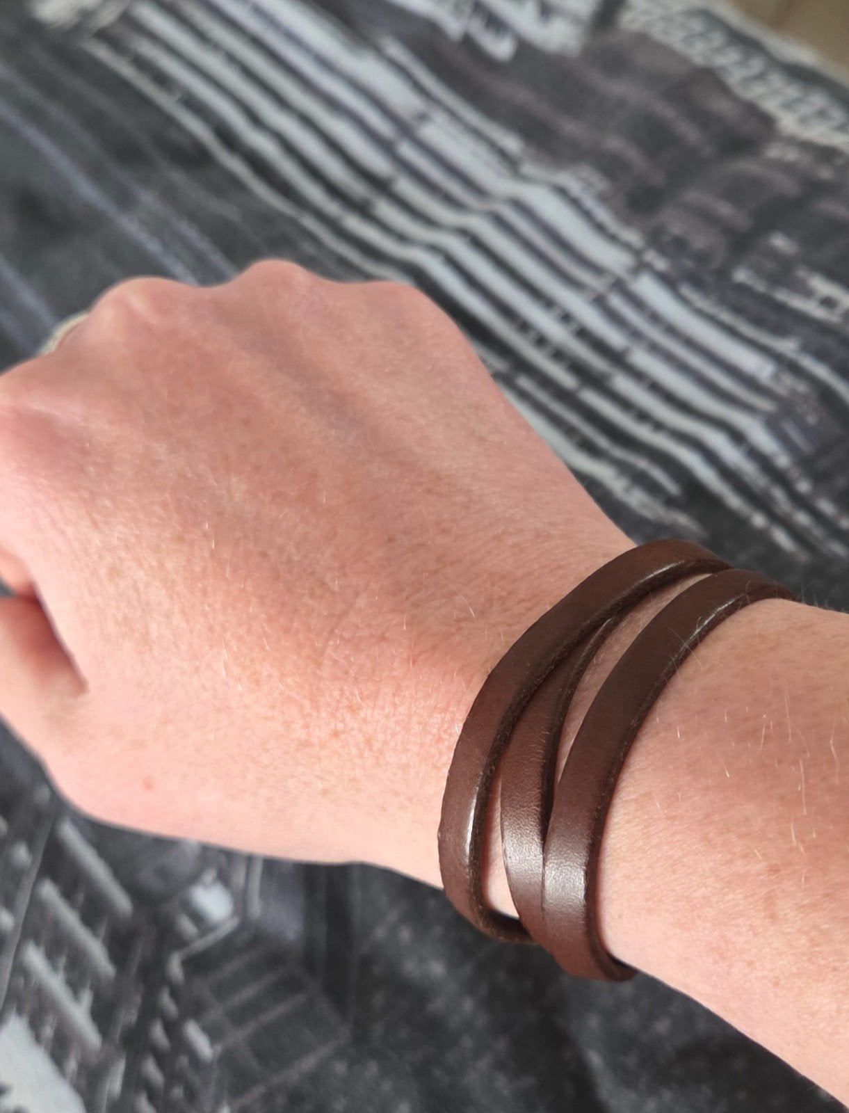 Armband leer wikkelarmband 55 cm gekocht bij Las Dalias, Verzenden, Zo goed als nieuw, Bruin, Leer