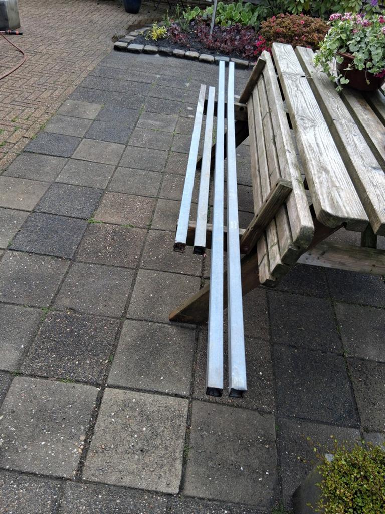 4 metalen kokerprofielen - diverse lengtes, Doe-het-zelf en Verbouw, Metalen, Ophalen, Gebruikt