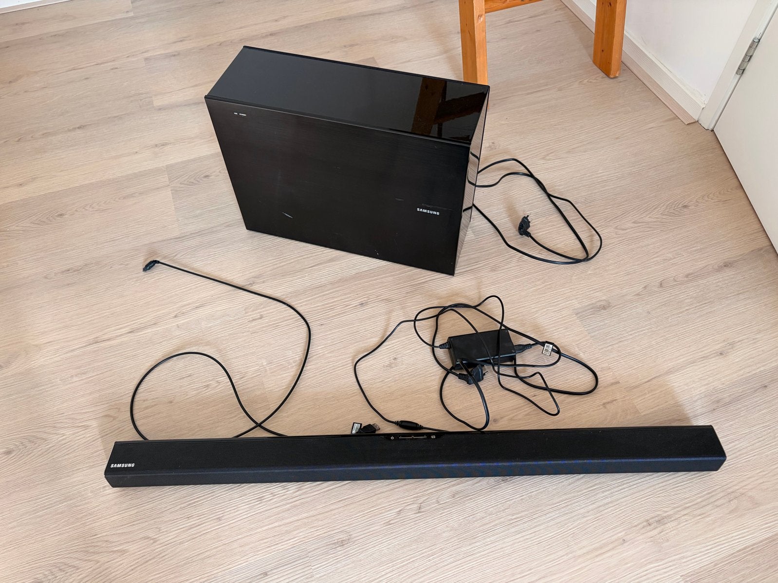 Samsung HW-J550/XB Soundbar met subwoofer, Ophalen, Bluetooth, Gebruikt