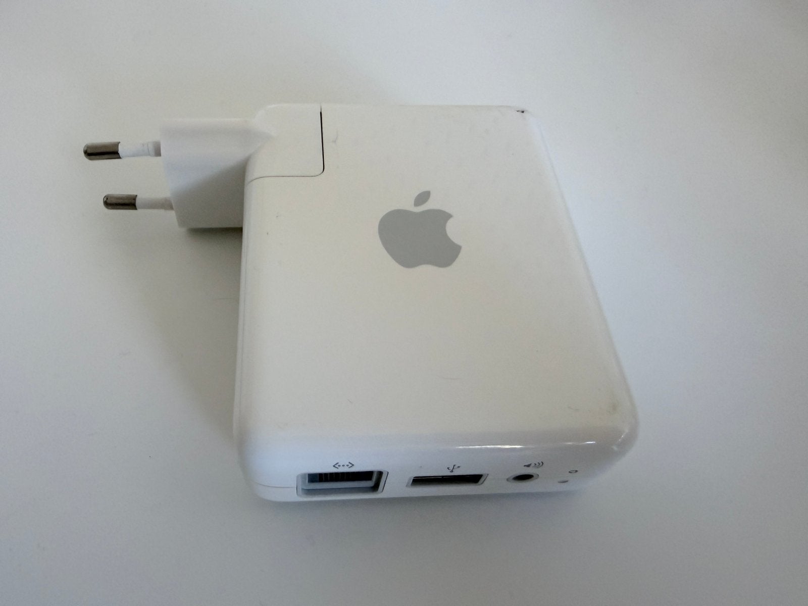 AirPort Express 802.11n (1e generatie), Ophalen of Verzenden, Gebruikt, Router, Apple