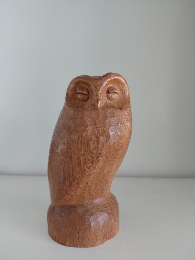Handgemaakt houten uiltje ,gesigneerd, Antiek en Kunst, Kunst | Beelden en Houtsnijwerken, Ophalen of Verzenden