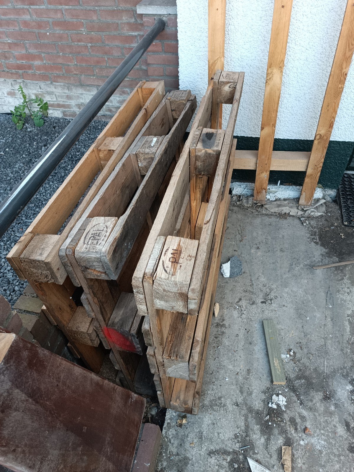 3 Pallets in een keer af halen gratis, Ophalen