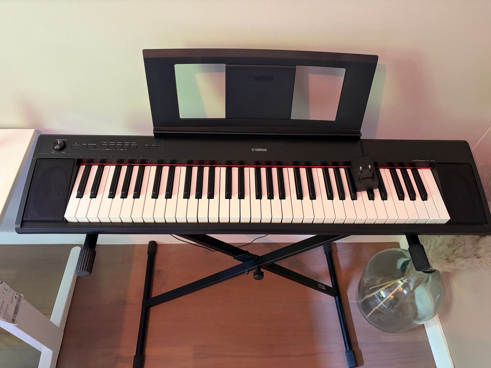 Yamaha Piaggero NP-12 Piano Keyboard met Standaard, Muziek en Instrumenten, Keyboards, Ophalen, 61 toetsen, Yamaha, Zo goed als nieuw