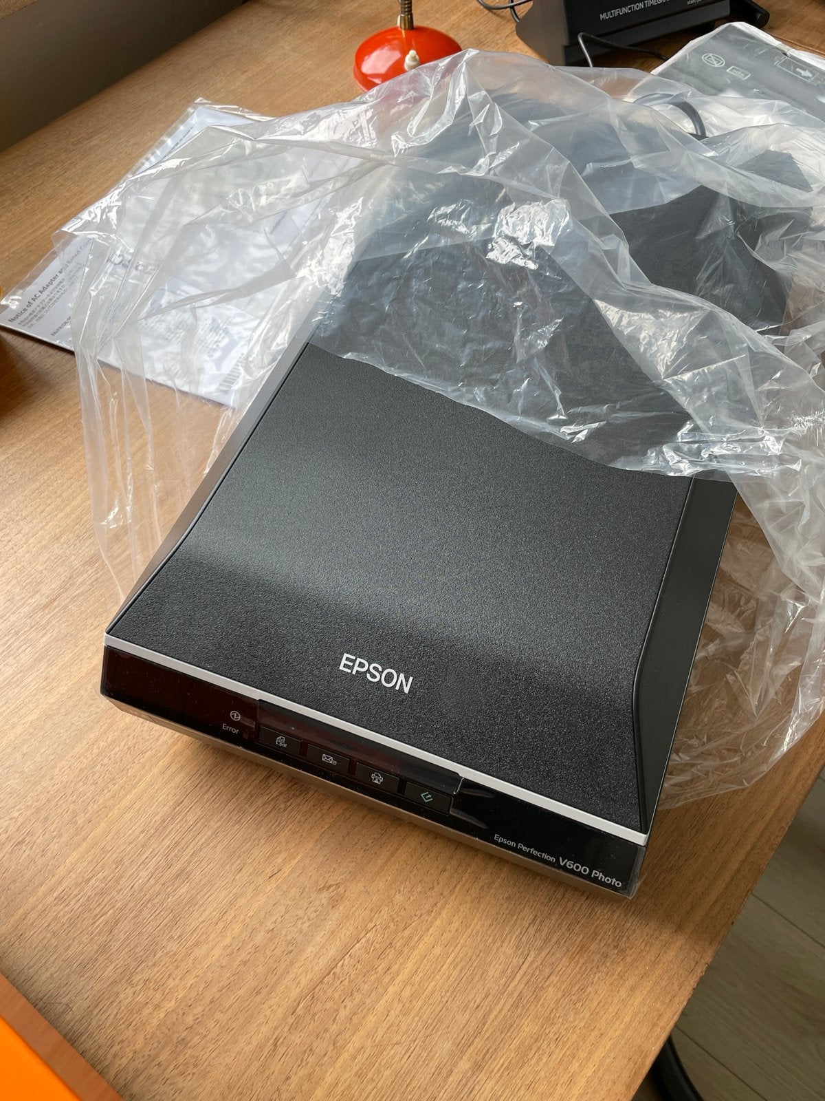 Epson Perfection V600 Photo Scanner - Zo goed als nieuw, Ophalen of Verzenden, Zo goed als nieuw, Flatbedscanner, MacOS